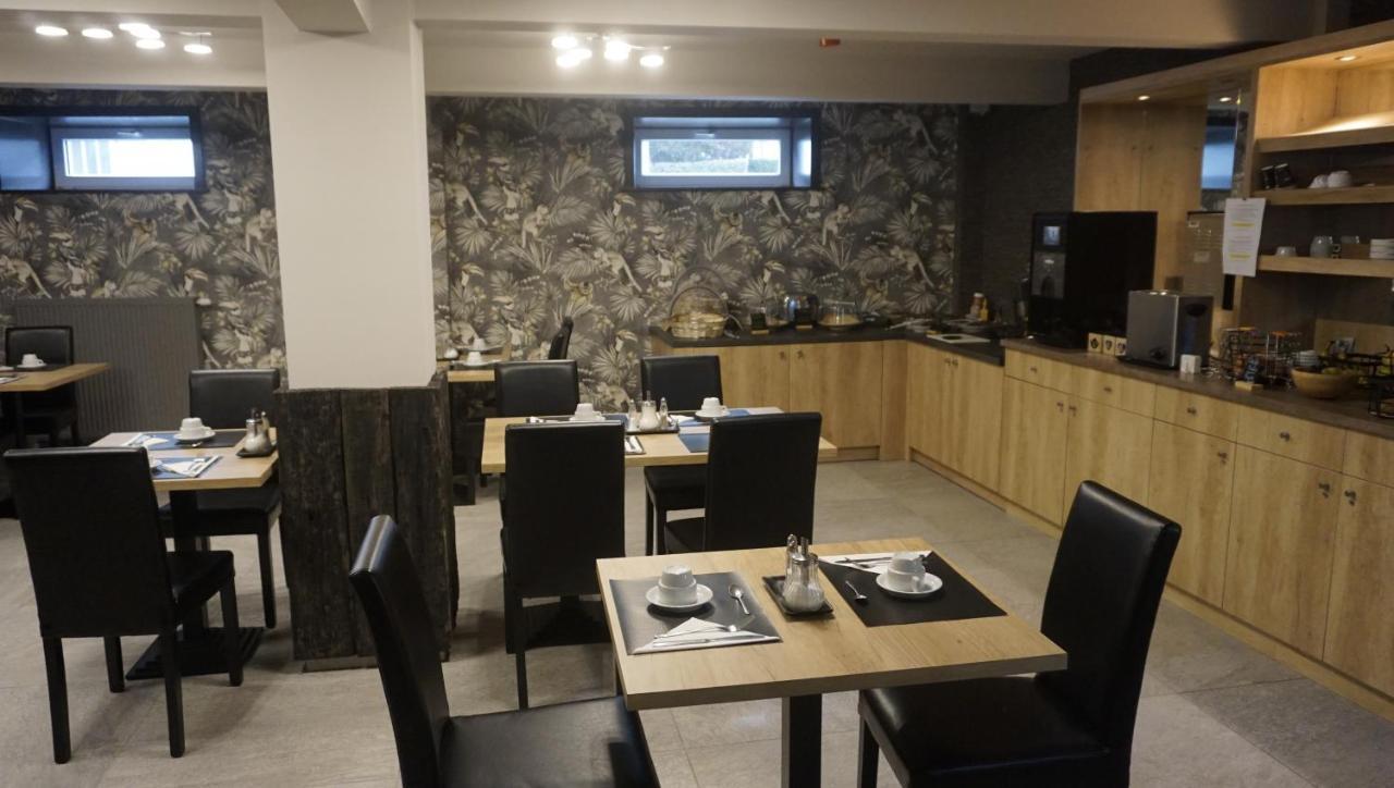 Hotel Saint Daniel Péruwelz Kültér fotó