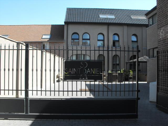 Hotel Saint Daniel Péruwelz Kültér fotó